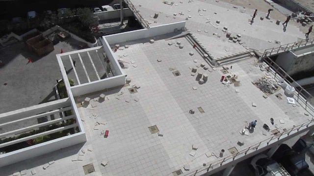 2015_Progress tiles west deck