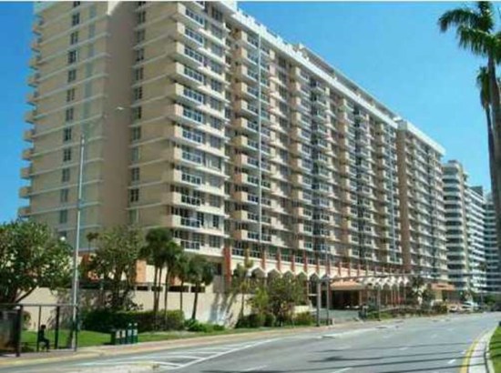 Arlen Beach Condo